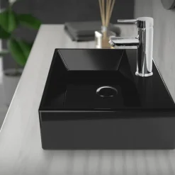 Ablaufgarnitur für Waschbecken mit Überlauf Schwarz glänzend aus Edelstahl LuxeBath