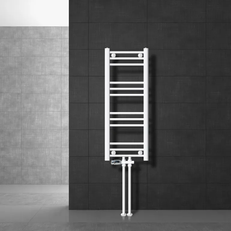 Badheizkörper Mittelanschluss 300x800 mm Weiß gerade mit Boden Anschlussgarnitur LuxeBath