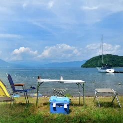 Campingtisch Set mit 4 Hocker 120 cm weiß aus Aluminium und MDF