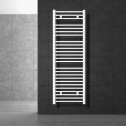 Elektrischer Badheizkörper mit Heizstab 900W 500x1500 mm Weiß gebogen mit Seitenanschluss & Thermostat Digitalanzeige LuxeBath