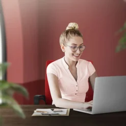 Ergonomischer Bürostuhl mit Armlehnen Netzgewebe Rot mit Rollen ML-Design