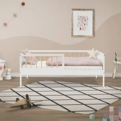 Kinderbett 70x140 cm mit Lattenrost und Rausfallschutz Weiß/Natur Kiefernholz ML-Design